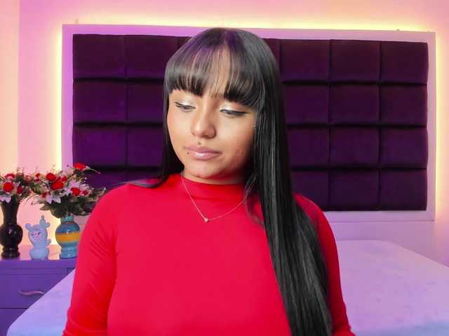 sweelanna live cam on BongaCams