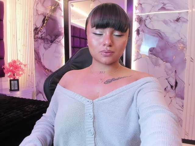 sweelanna live cam on BongaCams