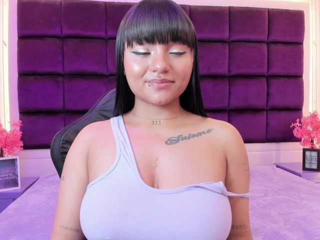sweelanna live cam on BongaCams
