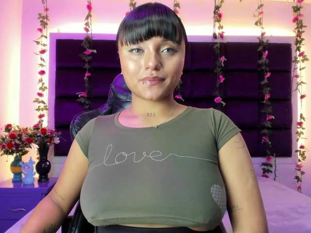 sweelanna live webcam show