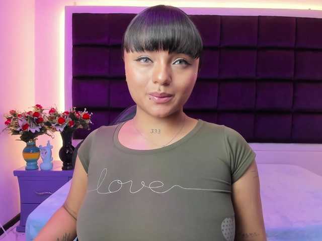 sweelanna live cam on BongaCams
