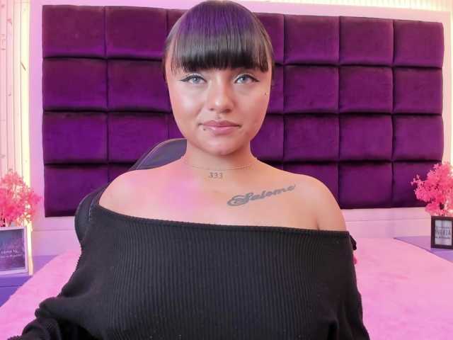 sweelanna live cam on BongaCams
