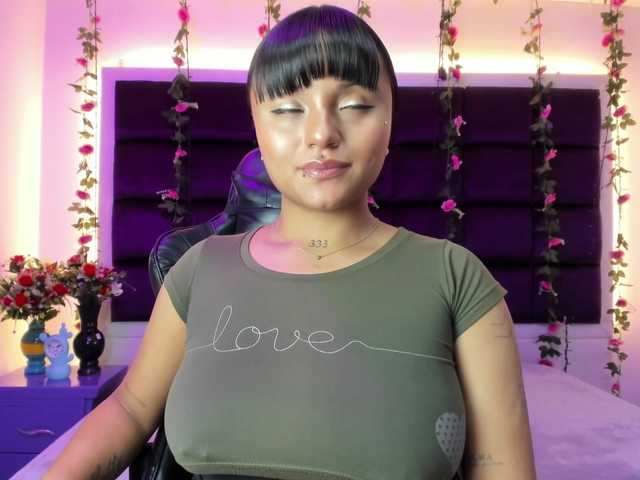 sweelanna live webcam show