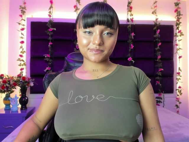 sweelanna live webcam show