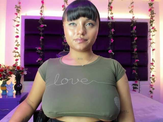 sweelanna live webcam show