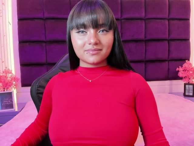 sweelanna live cam on BongaCams