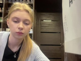 Nellie-Lolly Porn Show