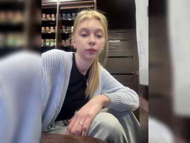 Nellie-Lolly webcam