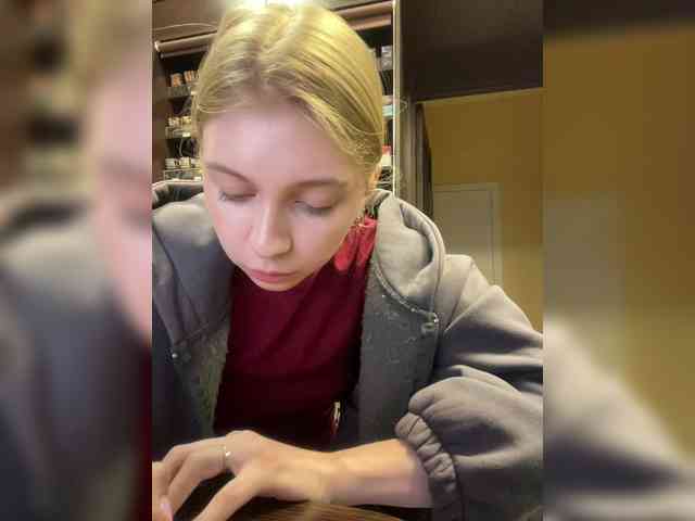 Nellie-Lolly webcam