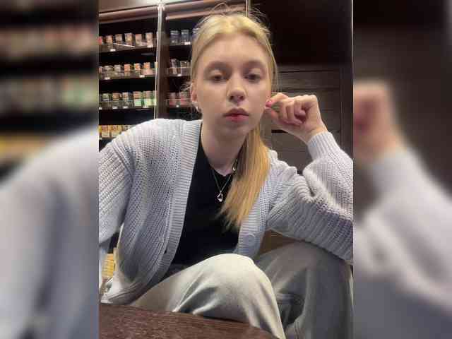 Nellie-Lolly webcam