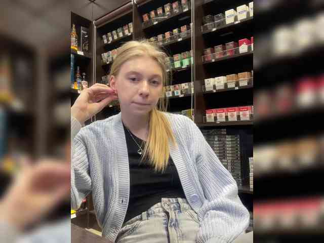 Nellie-Lolly webcam