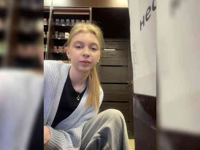 Nellie-Lolly webcam