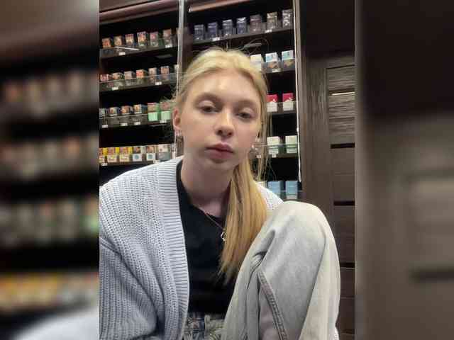 Nellie-Lolly webcam