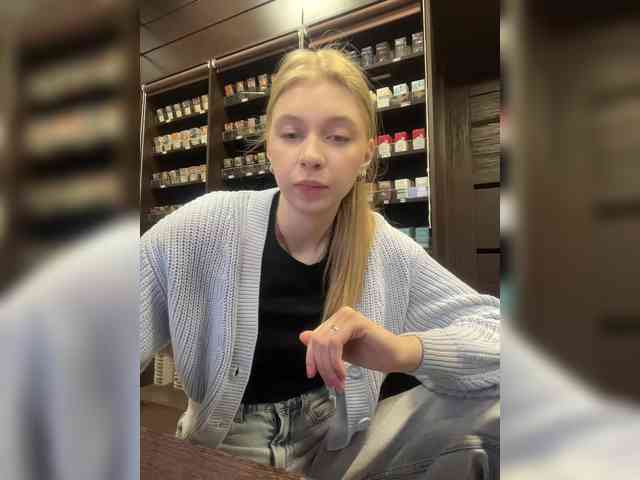 Nellie-Lolly webcam