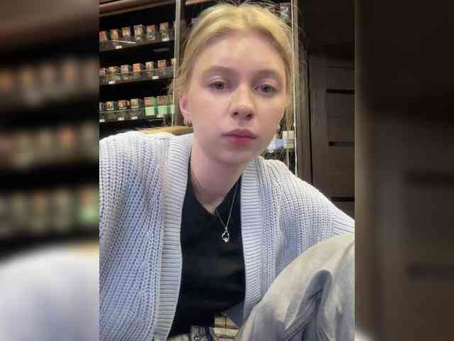 Nellie-Lolly webcam