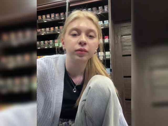 Nellie-Lolly webcam