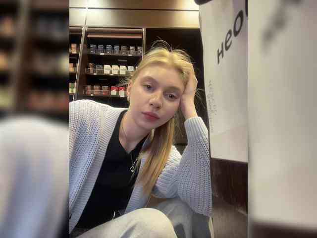 Nellie-Lolly webcam