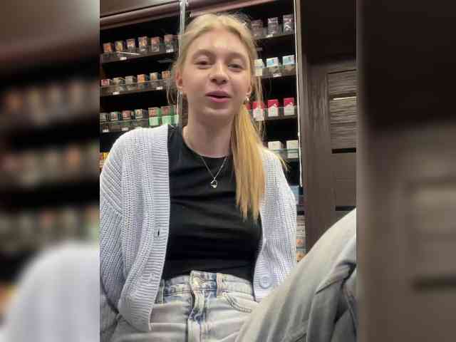 Nellie-Lolly webcam