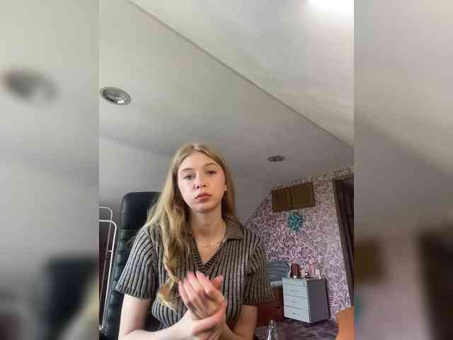 Nellie-Lolly webcam