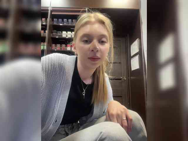 Nellie-Lolly webcam