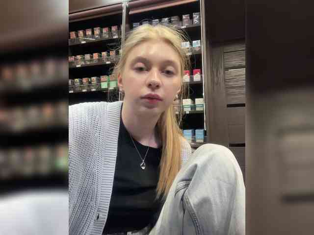 Nellie-Lolly webcam