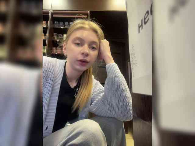 Nellie-Lolly webcam