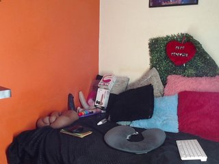 Melanie-Foxx Porn Show