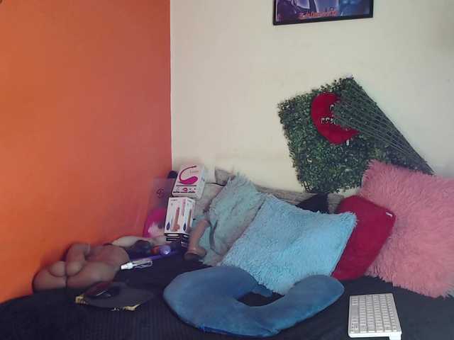 Melanie-Foxx live cam on BongaCams