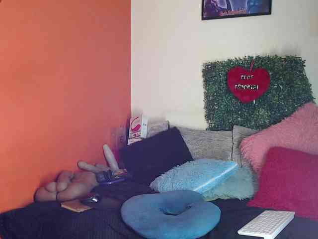 Melanie-Foxx webcam