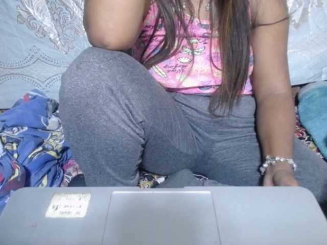 jenniella live cam on BongaCams