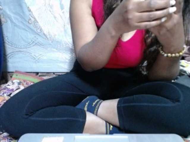 jenniella live cam on BongaCams