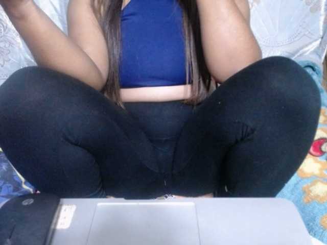 jenniella live cam on BongaCams