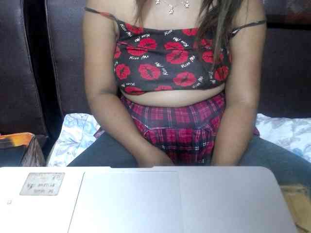 jenniella webcam