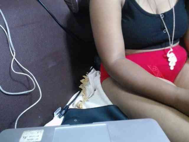 jenniella webcam