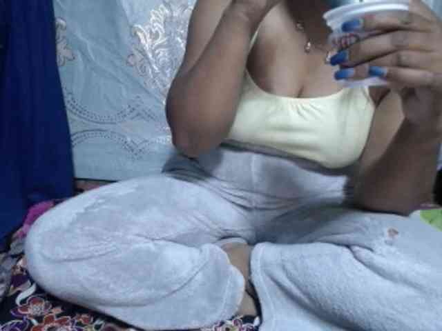 jenniella webcam