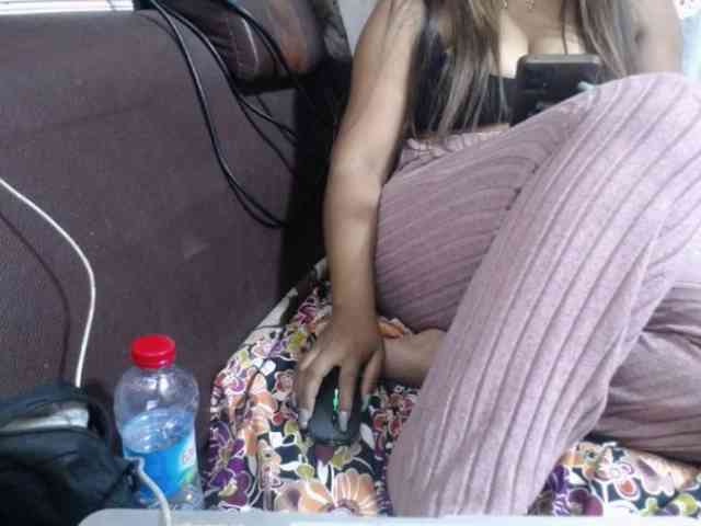 jenniella webcam