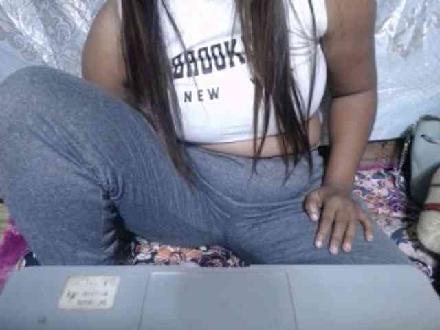 jenniella webcam