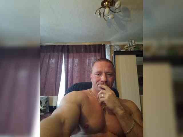 Dennison01 Live Webcam on BongaCams