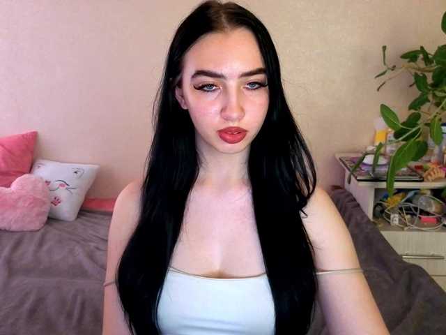 wildkittenx cam belle
