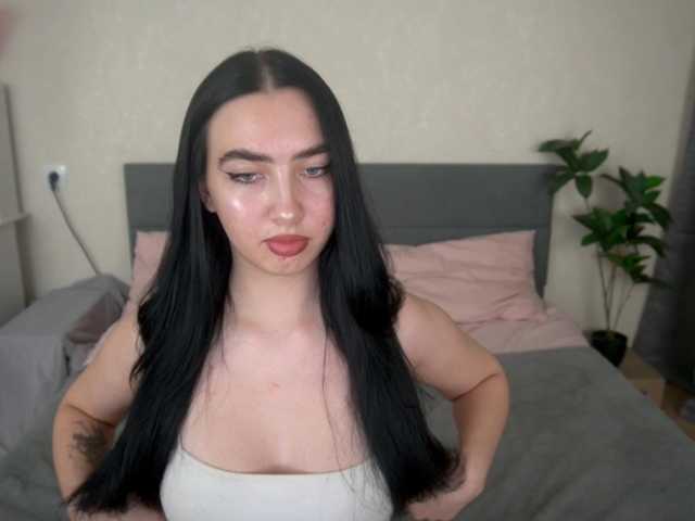 WildKittenX live cam preview