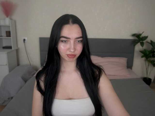 WildKittenX, en directo ahora en BongaCams