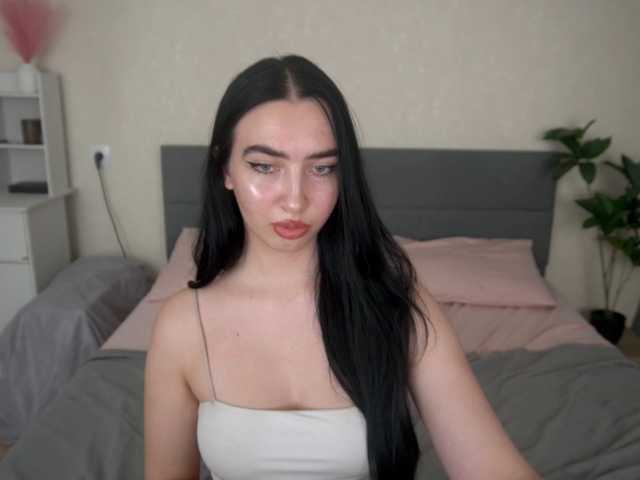 WildKittenX, en directo ahora en BongaCams