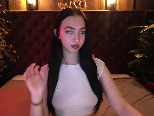 WildKittenX live cam