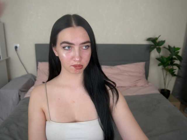 WildKittenX live cam preview