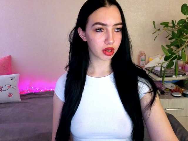 WildKittenX webcam