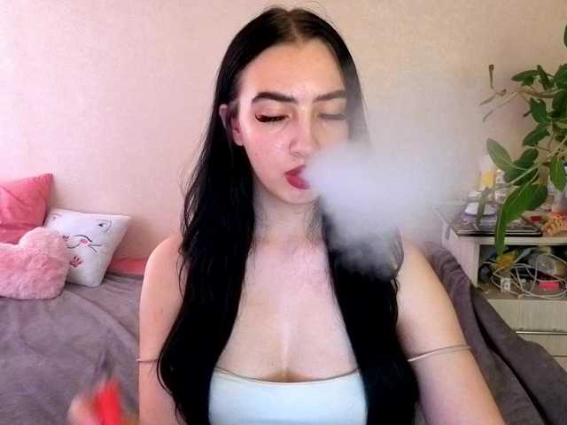 WildKittenX live cam
