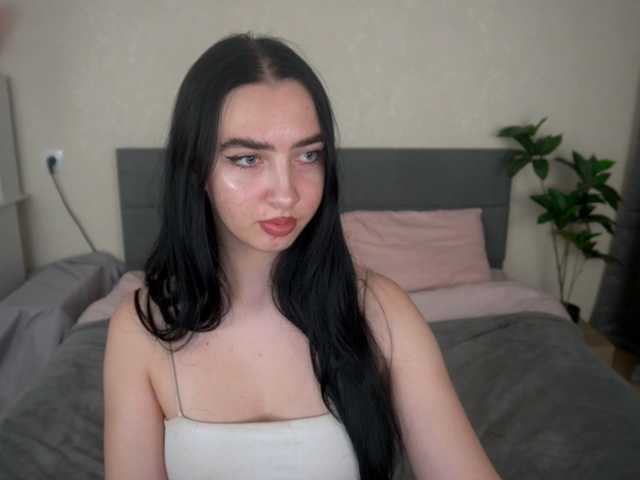 WildKittenX live cam preview