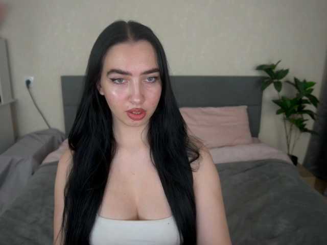 WildKittenX live cam preview