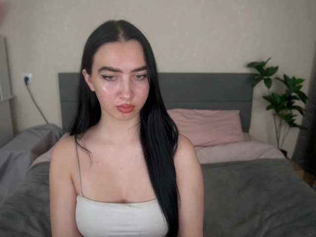 WildKittenX live cam preview