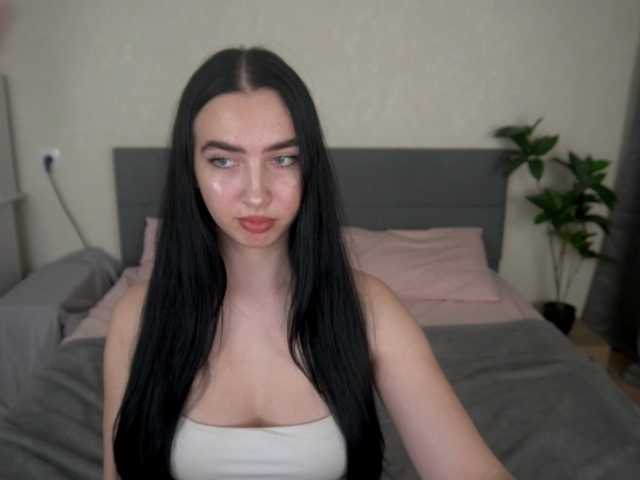 WildKittenX live cam preview